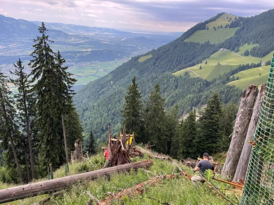Schaan Matona, Aussicht vom Arbeitsplatz